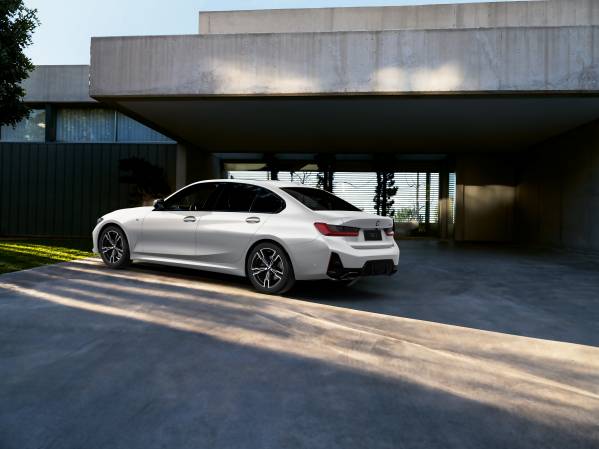 A Tribute to an Icon: BMW 3 Series “50 Jahre” Editions in India